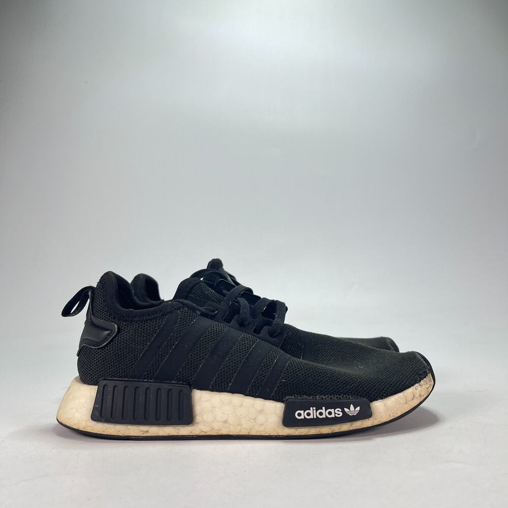 Adidas NMD R1 Core Black Carbon Casual Sneakers Comfort Shoes H02343 Youth Sz 2